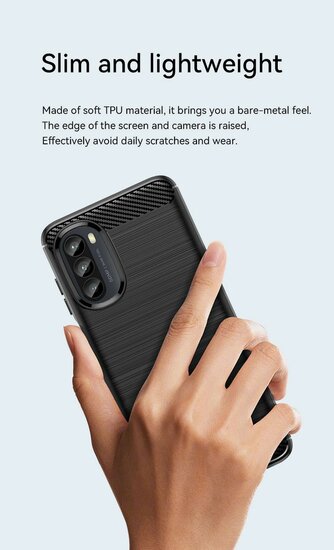 Motorola Moto G82 Hoesje - MobyDefend TPU Backcover - Geborstelde Metaal &amp; Carbon-Look - Zwart