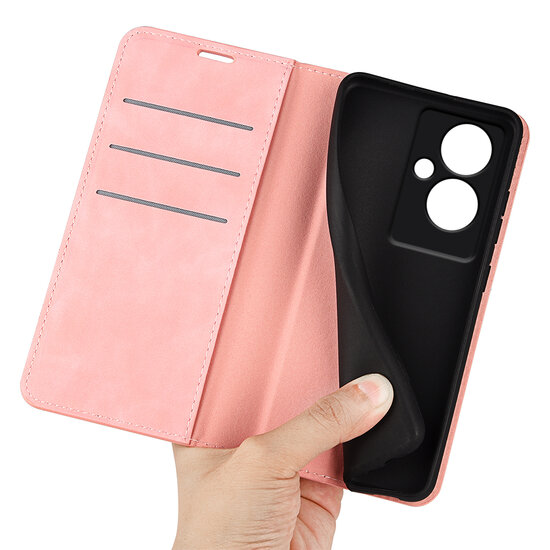 Oppo A79 / OnePlus Nord N30 SE Hoesje - Luxe Wallet Bookcase (Magnetische Sluiting) - Roze