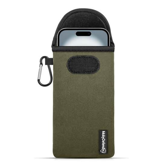 Hoesje voor iPhone 16 - MobyDefend Neopreen Pouch Met Karabijnhaak - Insteekhoesje - Riemlus Hoesje - Groen