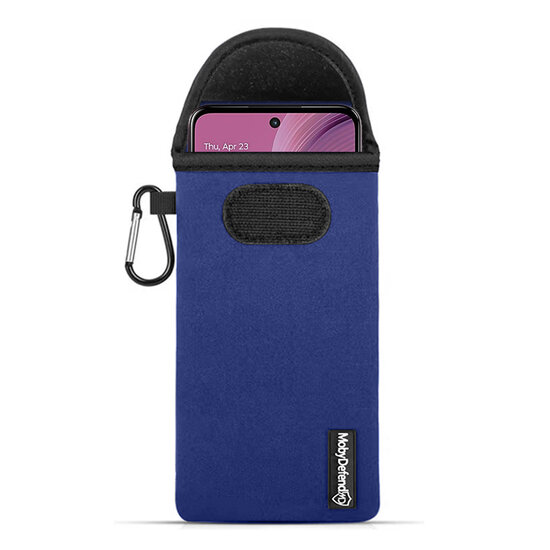 Hoesje voor Motorola Moto G55 - MobyDefend Neopreen Pouch Met Karabijnhaak - Insteekhoesje - Riemlus Hoesje - Blauw