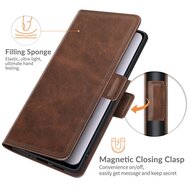 Samsung Galaxy S22 Plus (S22+) Hoesje - MobyDefend Luxe Wallet Book Case (Sluiting Zijkant) - Bruin