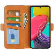 Samsung Galaxy M53 Hoesje - MobyDefend Luxe Wallet Book Case (Sluiting Zijkant) - Lichtbruin