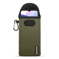 Hoesje voor Samsung Galaxy A14 - MobyDefend Neopreen Pouch Met Karabijnhaak - Insteekhoesje - Riemlus Hoesje - Groen