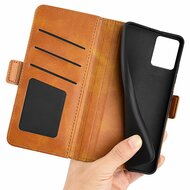 Motorola Moto G73 Hoesje - MobyDefend Luxe Wallet Book Case (Sluiting Zijkant) - Lichtbruin