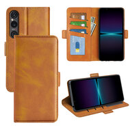 Sony Xperia 1 VI Hoesje - MobyDefend Luxe Wallet Book Case (Sluiting Zijkant) - Lichtbruin