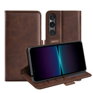 Sony Xperia 1 VI Hoesje - MobyDefend Luxe Wallet Book Case (Sluiting Zijkant) - Bruin