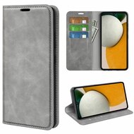 Samsung Galaxy A15 Hoesje - Luxe Wallet Bookcase (Magnetische Sluiting) - Grijs