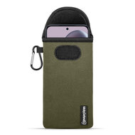 Hoesje voor Motorola Edge 50 Neo - MobyDefend Neopreen Pouch Met Karabijnhaak - Insteekhoesje - Riemlus Hoesje - Groen