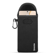 Hoesje voor Motorola Edge 50 - MobyDefend Neopreen Pouch Met Karabijnhaak - Insteekhoesje - Riemlus Hoesje - Zwart