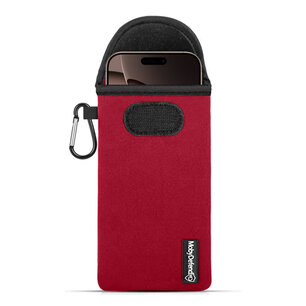 Hoesje voor iPhone 16 Pro Max - MobyDefend Neopreen Pouch Met Karabijnhaak - Insteekhoesje - Riemlus Hoesje - Rood